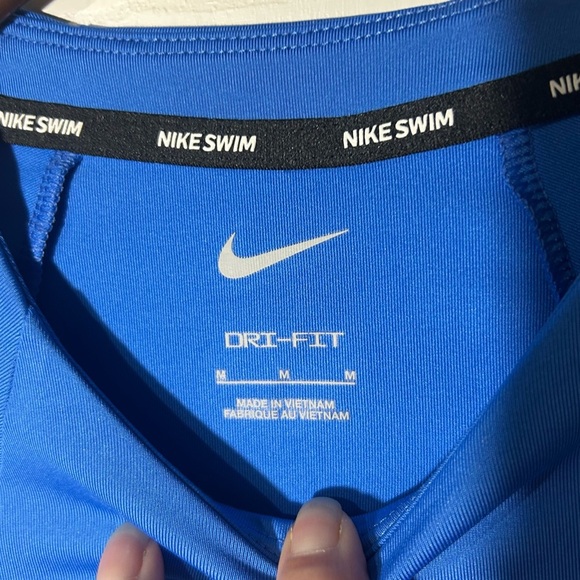 Nike Swim Dri Fit Long Sleeve Rash Guard Shirt. Size Medium. UPF 40+ Blue - Picture 4 of 10